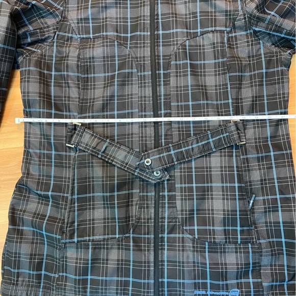 Free Country Black, Grey and Blue Plaid pattern Waterproof Rain Jacket size XL - Picture 14 of 16